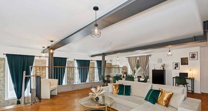 Old brewery with flair: Old town | free parking lot | coffee | SMART TV | WiFi