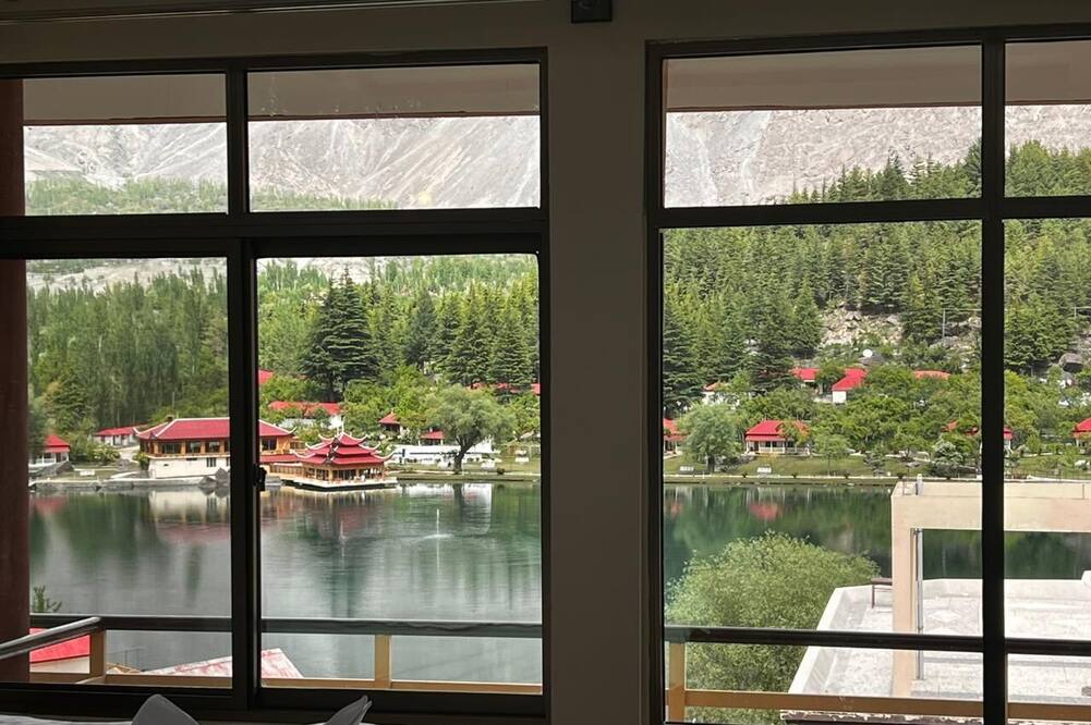 Hotel Mountain Lagoon