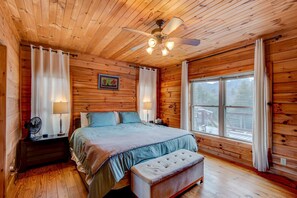 3 bedrooms, individually decorated, individually furnished, bed sheets - Mountain Tranquility (Vilas)