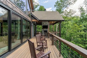 Property grounds - Livin' Lodge at Eagles Nest (Banner Elk)