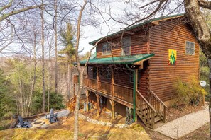 Exterior - Hillside Heaven (Boone)