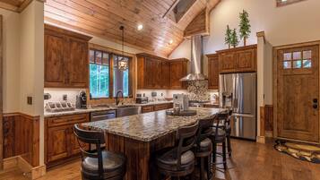 House, Multiple Beds, Hot Tub, Mountain View (Bear Creek Cabin at Eagles Nest) | Private kitchen | Coffee/tea maker