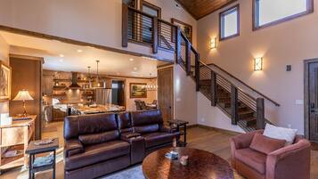 House, Multiple Beds, Hot Tub, Mountain View (Little Creek Lodge at Eagles Nest) | Living area | Fireplace