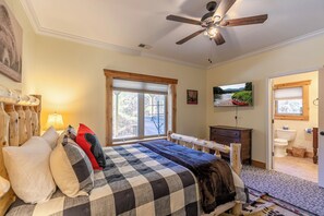 House, Multiple Beds, Hot Tub, Mountain View (Whiskey River by The New) | 4 bedrooms, individually decorated, individually furnished, bed sheets - Whiskey River by The New (Jefferson)