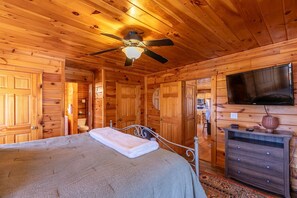Room - Buck Ridge (West Jefferson)