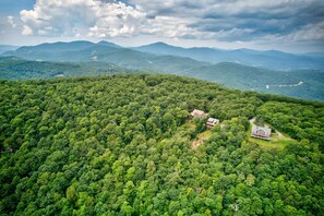 Aerial view - Shooting Star Lodge (Boone)