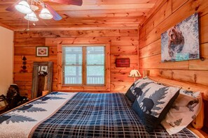 2 間臥室、獨特裝潢、布置獨特、床單