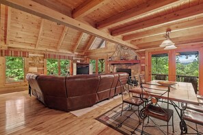 Cabin, Multiple Beds, Hot Tub, Mountain View (Trails End at Valle Crucis) | Interior - Trails End at Valle Crucis (Vilas)