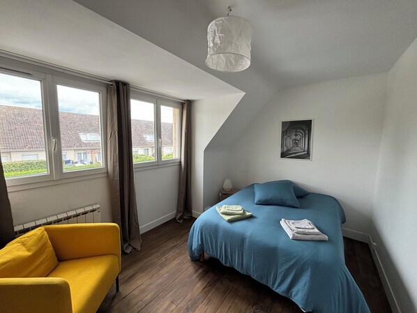 2 soverom og sengetøy