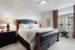 2 habitaciones, escritorio, tabla de planchar con plancha y wifi 