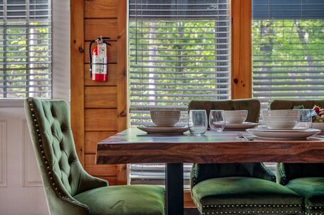 Mountain Majesty By Ghosal Luxury Lodging - Image 17