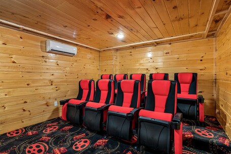 Mountain Majesty By Ghosal Luxury Lodging - Image 32