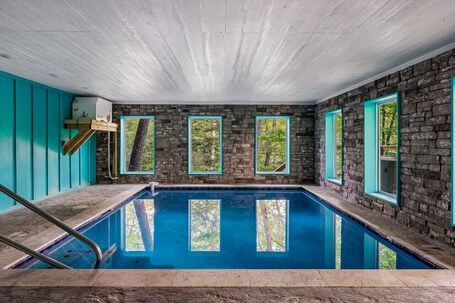 Mountain Majesty By Ghosal Luxury Lodging - Image 8