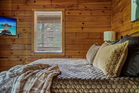 Mountain Majesty By Ghosal Luxury Lodging - Image 24