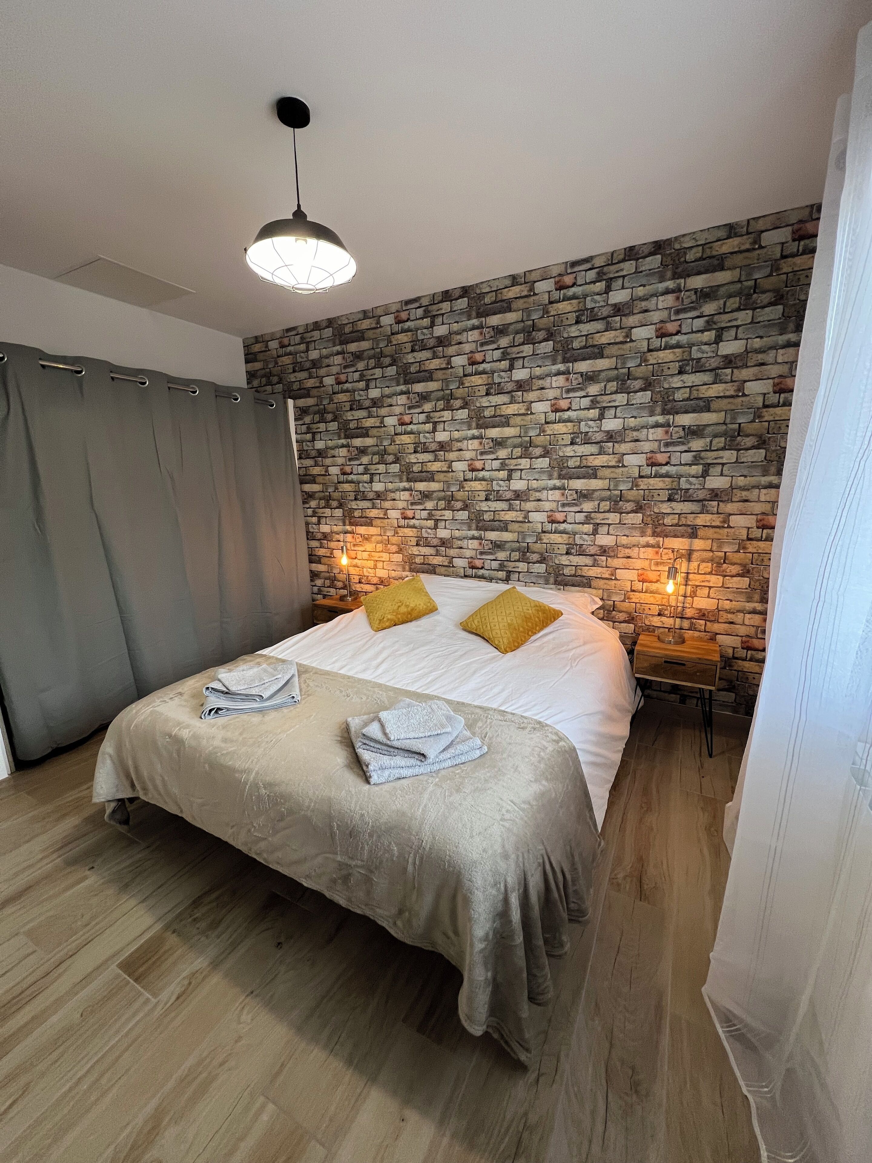 3 chambres, fer et planche à repasser, lit parapluie, Wi-Fi