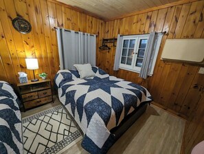 Iron/ironing board, travel crib, free WiFi, bed sheets