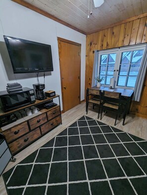 Interior - Cozy Studio Cabin #5 @ Riverside Point Resort (Park Rapids)