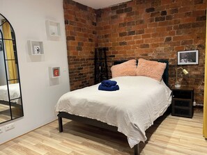 1 camera, ferro/asse da stiro, Wi-Fi, lenzuola