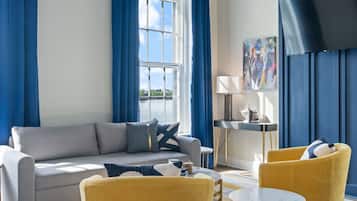 Smart-TV, Kamin, BĂŒcher