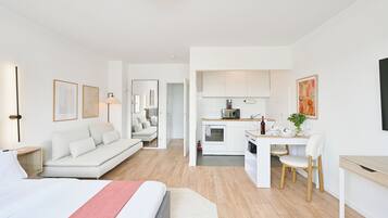 1 bedroom, desk, iron/ironing board, WiFi