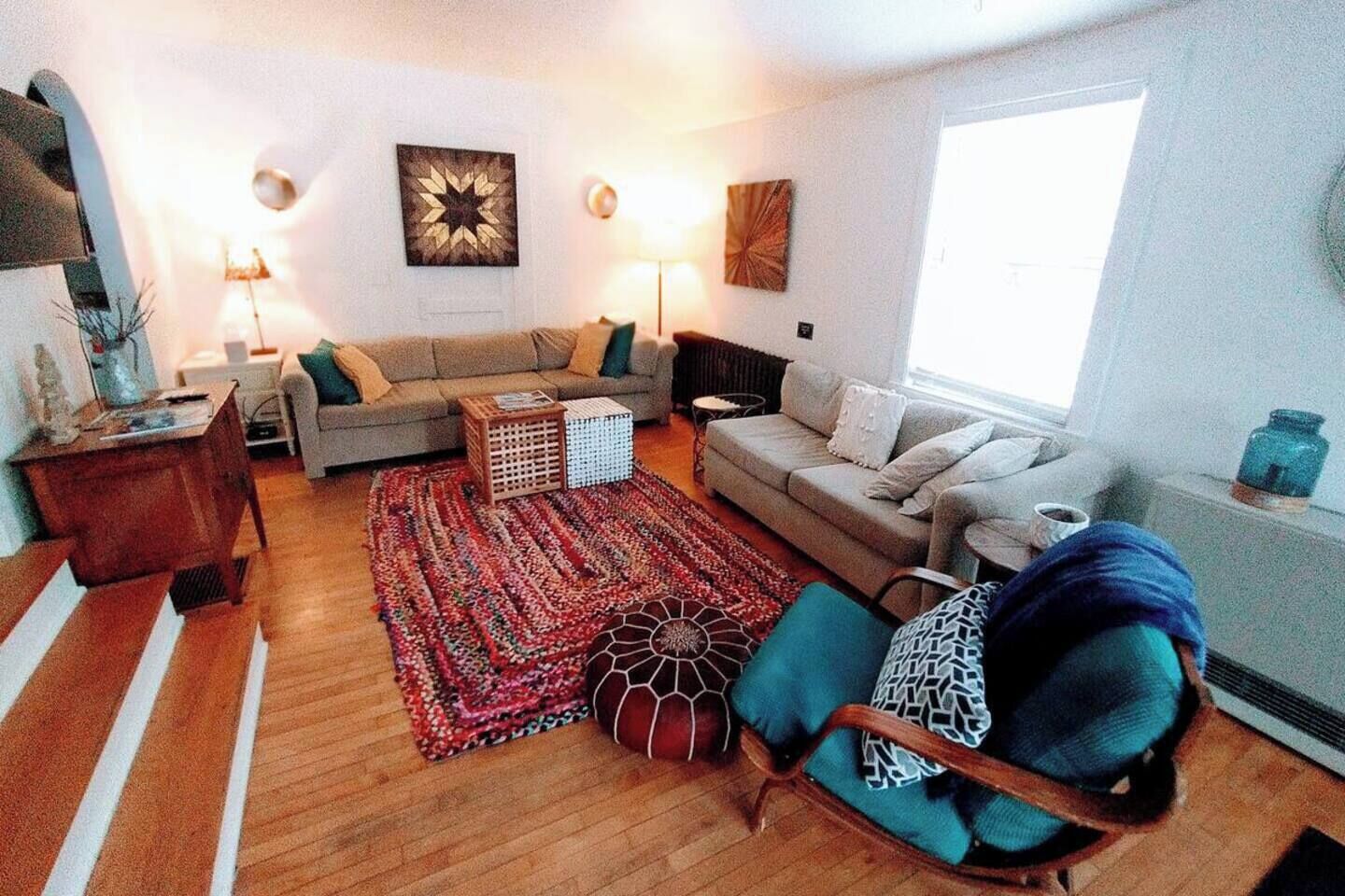 Stowe farmhouse 2 Bdrm -Close to Everything!