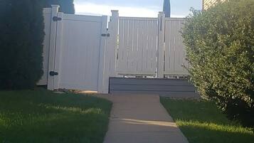 Enceinte de lâhĂ©bergement