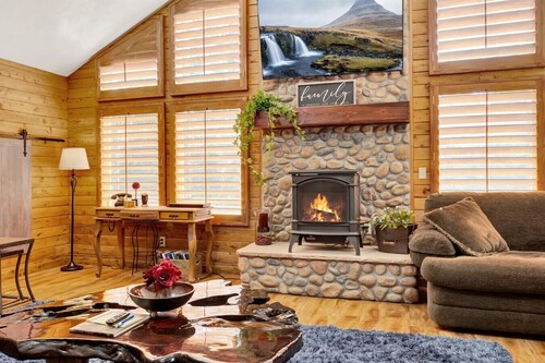 Shoshone Cabin Retreat