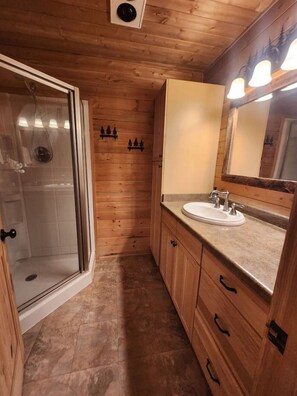 Hair dryer - Rim Overlook Cabin Retreat! (Duck Creek Village)