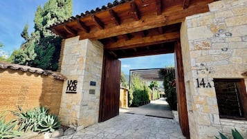 Fachada da propriedade