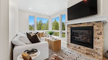 Apartment (3 Bedrooms) | Exterior