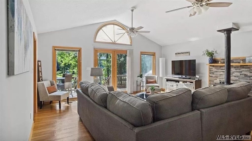 Lakefront Getaway With Dock! - Lake Gaston