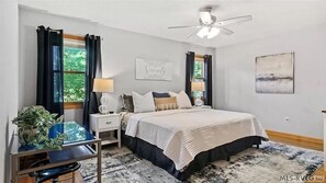 4 bedrooms, desk, travel crib, free WiFi