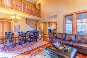 House, Multiple Beds, Hot Tub, Mountain View (Bearfoot Lodge at Echota) | Interior - Bearfoot Lodge at Echota (Boone)