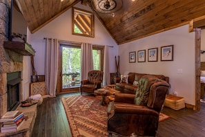 House, Multiple Beds, Patio, Mountain View (Winterfell Lodge at Eagles Nest) | Living area - Winterfell Lodge at Eagles Nest (Banner Elk)