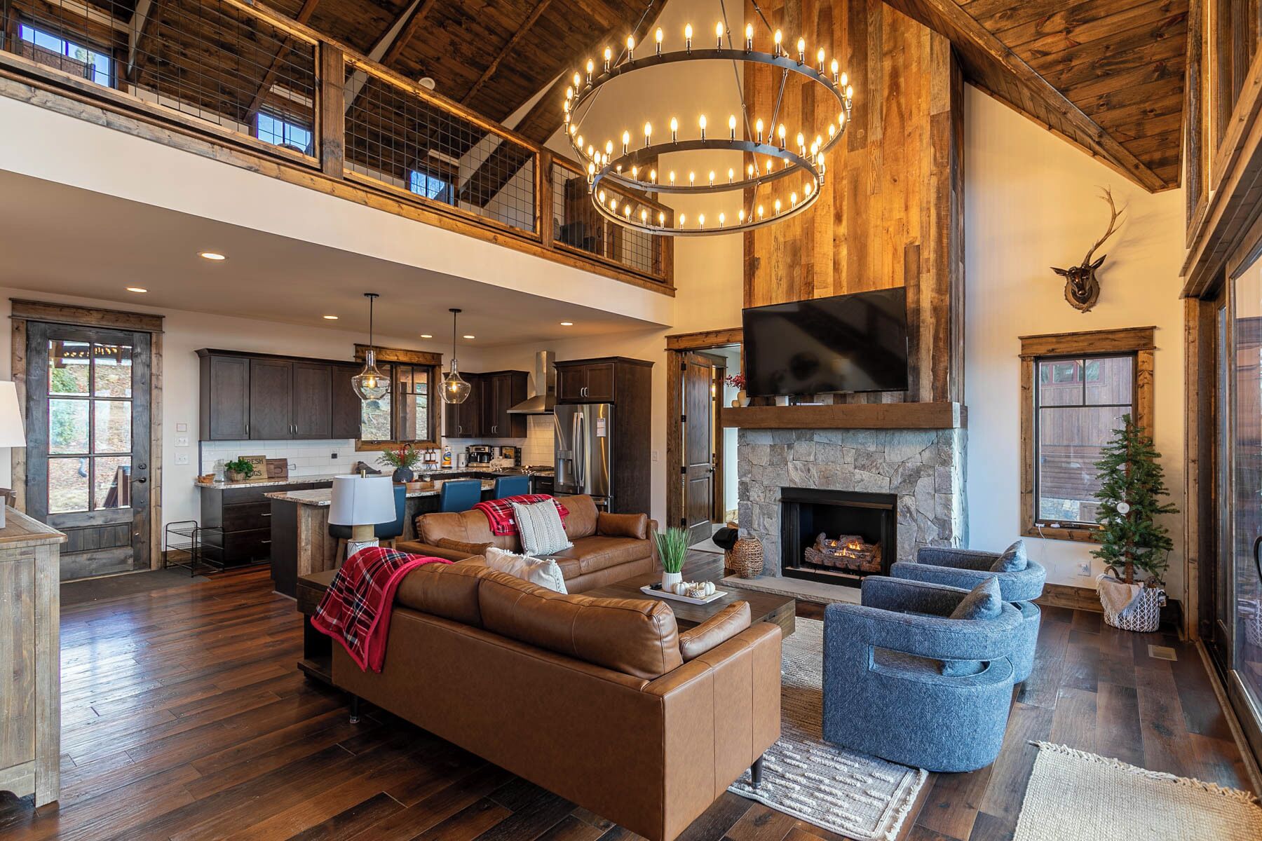 Cabin, Multiple Beds, Hot Tub, Mountain View (Firesky Lodge at Eagles Nest) | Living area | Fireplace