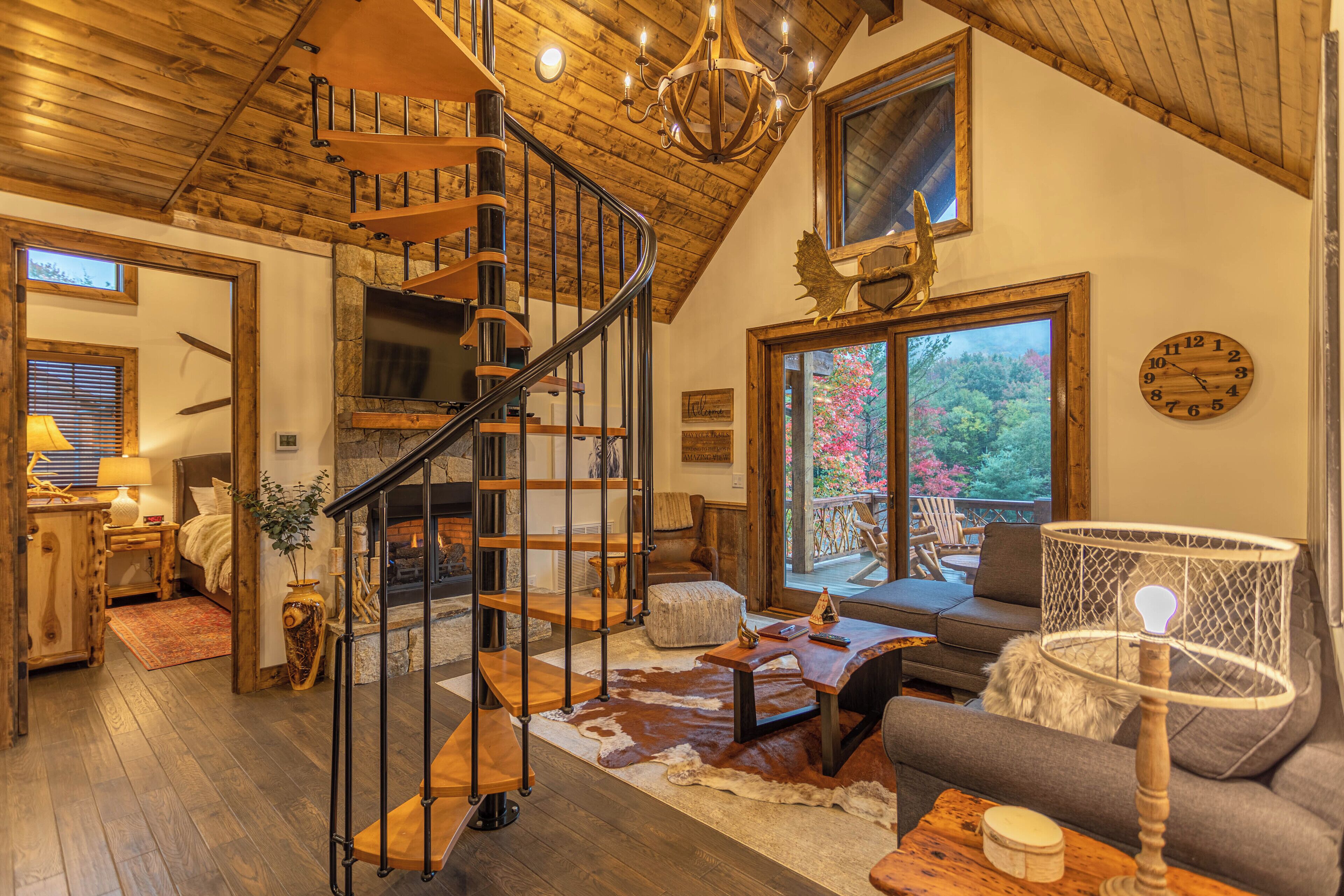 Cabin, Multiple Beds, Patio, Mountain View (Three Little Bears at Eagles Nest) | Living area | Fireplace