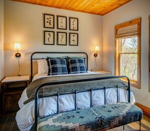 Cabin, Multiple Beds, Hot Tub, Mountain View (Owls Nest) | 4 bedrooms, individually decorated, individually furnished, bed sheets