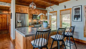 Cabin, Berbilang Katil, Hot Tub, Mountain View (Owls Nest) | Dapur peribadi | Pembancuh kopi/teh 