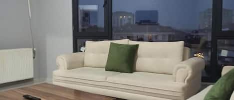 Family Apartment | 2 bedrooms, individually decorated, blackout curtains