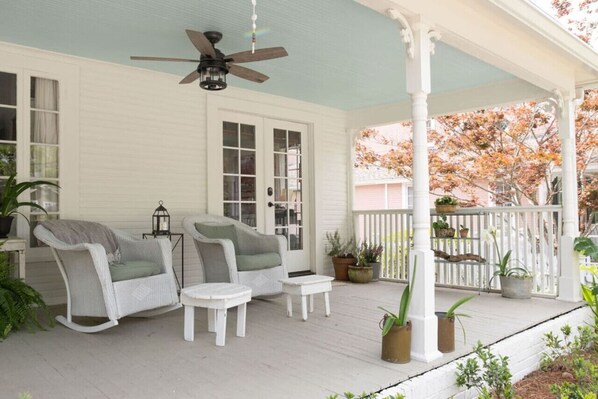 Terrace/patio - The Fairhope Bay Room (Fairhope)