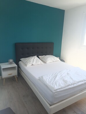 1 室のベッドルーム、アイロン / アイロン台、WiFi