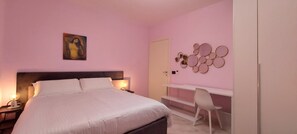 2 chambres, fer et planche Ă repasser, Wi-Fi, literie fournie