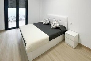 2 soverom, strykejern/-brett, wi-fi og sengetøy