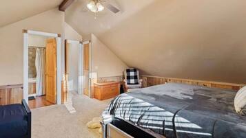 4 slaapkamers, een strijkplank/strijkijzer, wifi, beddengoed