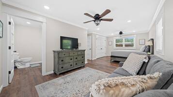 3 Schlafzimmer, Bügeleisen/Bügelbrett, WLAN, Bettwäsche