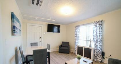 Renovated One Bedroom Apartment Downtown Falmouth Minutes From the Beach