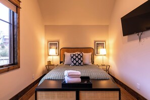 Cabane, plusieurs lits, patio, vue montagne (Timberline at Eagles Nest)