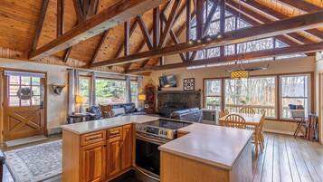 Cabin, Multiple Beds, Patio, Mountain View (Bear Valley) | Interior