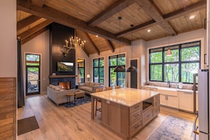 Interior - The HeartStone Lodge at Eagles Nest (Elk Park)