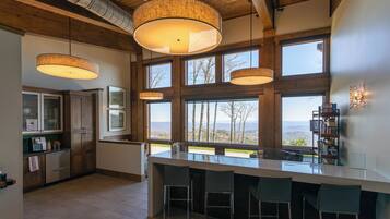 Condo, Berbilang Katil, Patio, Mountain View (Camp Cotter at Blue Ridge Mountain ) | Bahagian dalam